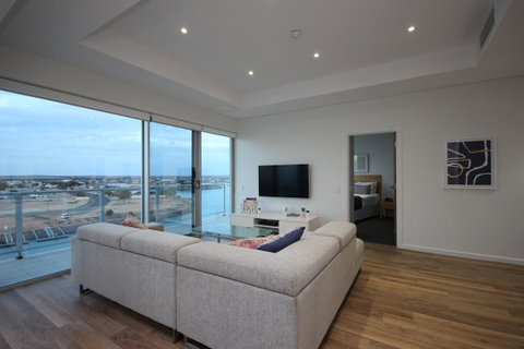 Wallaroo Marina Apartments - Surfers Paradise Gold Coast 3