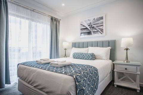 Marina Hotel - Surfers Paradise Gold Coast 6