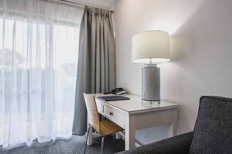 Marina Hotel - Surfers Paradise Gold Coast 15