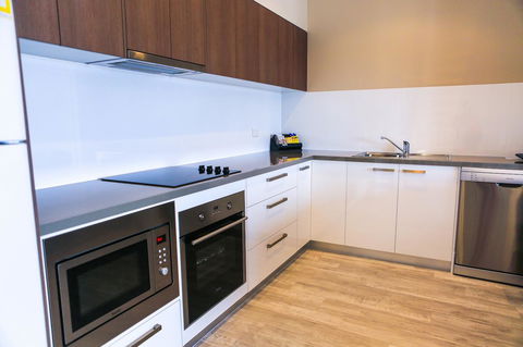 Marina Hotel - Surfers Paradise Gold Coast 32