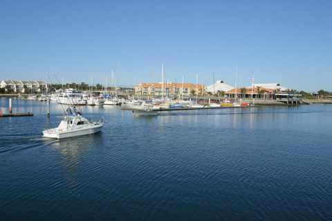 Marina Hotel - Surfers Paradise Gold Coast 39