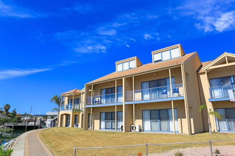 Marina Hotel - Surfers Paradise Gold Coast 28