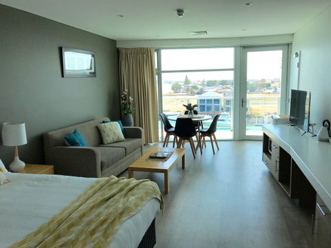 Ocean View Luxury Apartment & Suite - Surfers Paradise Gold Coast 24