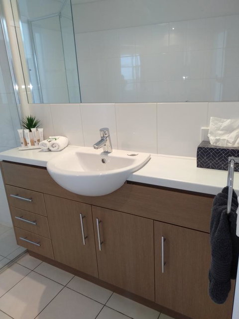 Wallaroo Marina Executive Apartments - Surfers Paradise Gold Coast 7