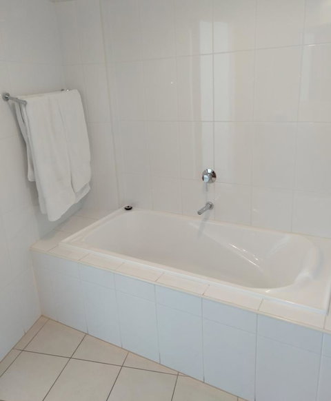 Wallaroo Marina Executive Apartments - Surfers Paradise Gold Coast 10