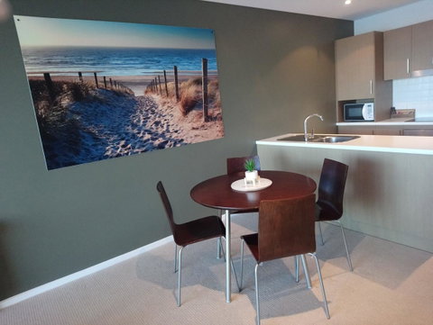 Wallaroo Marina Executive Apartments - Surfers Paradise Gold Coast 12