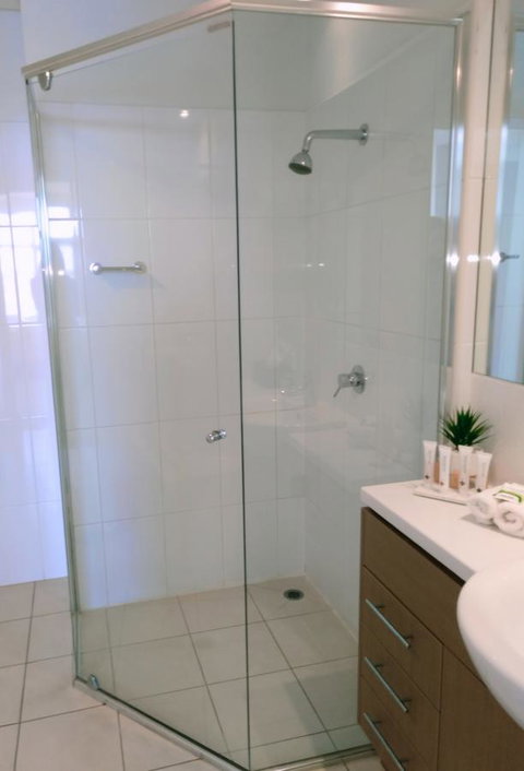Wallaroo Marina Executive Apartments - Surfers Paradise Gold Coast 9