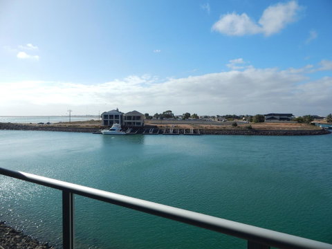 Wallaroo Marina Executive Apartments - Surfers Paradise Gold Coast 18