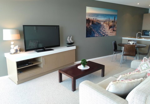 Wallaroo Marina Executive Apartments - Surfers Paradise Gold Coast 4
