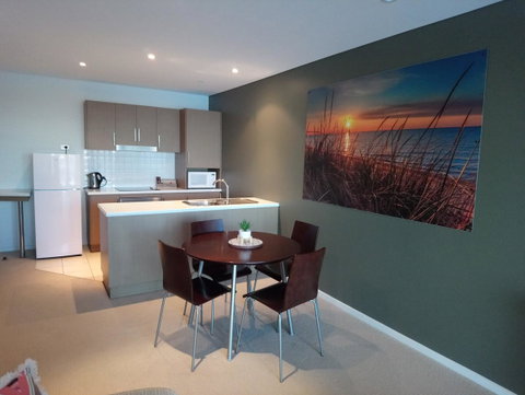 Wallaroo Marina Executive Apartments - Surfers Paradise Gold Coast 13