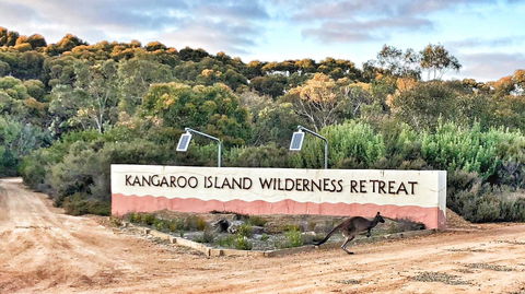 Kangaroo Island Wilderness Retreat - Surfers Paradise Gold Coast 0