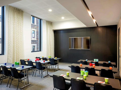Ibis Adelaide - Surfers Paradise Gold Coast 33