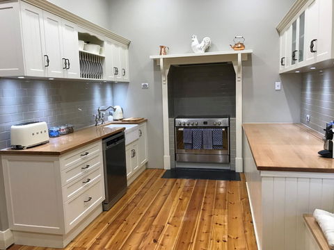Ambrosia Holiday Home - Surfers Paradise Gold Coast 8