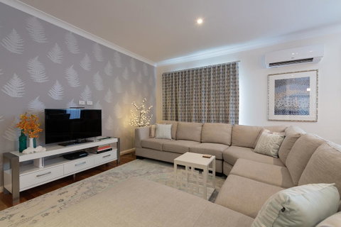 Boutique Getaway On Wright - Surfers Paradise Gold Coast 1