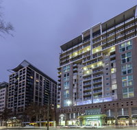 Oaks Embassy - Surfers Paradise Gold Coast
