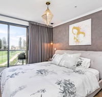 Heart of Glenelg BnB - Surfers Paradise Gold Coast