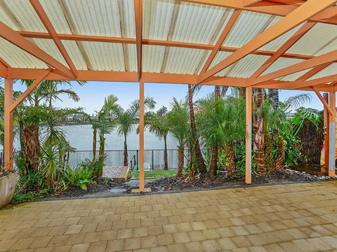 Lakeside - Encounter Bay - Surfers Paradise Gold Coast 19