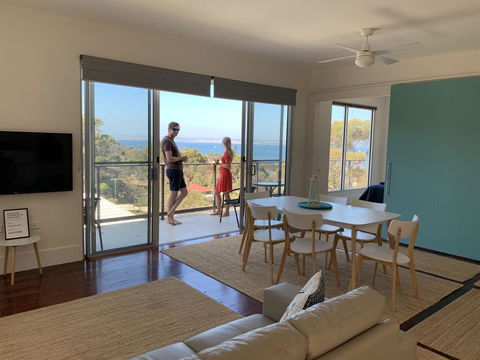Sunrise On Falie Seaview Eco Accommodation - Surfers Paradise Gold Coast 18