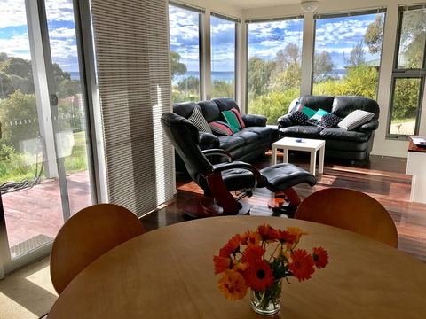 Sunrise On Falie Seaview Eco Accommodation - Surfers Paradise Gold Coast 33