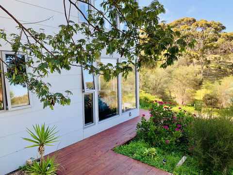 Sunrise On Falie Seaview Eco Accommodation - Surfers Paradise Gold Coast 4