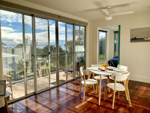Sunrise On Falie Seaview Eco Accommodation - Surfers Paradise Gold Coast 5