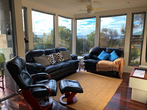 Sunrise On Falie Seaview Eco Accommodation - Surfers Paradise Gold Coast 16