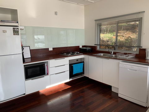 Sunrise On Falie Seaview Eco Accommodation - Surfers Paradise Gold Coast 12