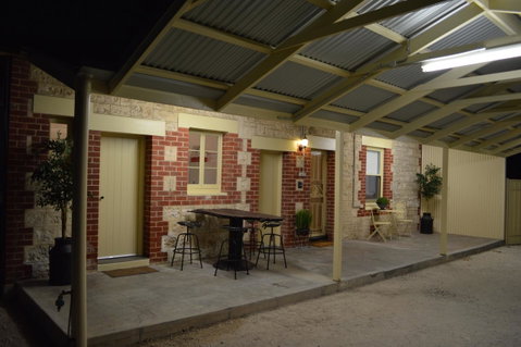 Two Cow Cottage Bed & Breakfast - Surfers Paradise Gold Coast 32