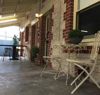Two Cow Cottage Bed  Breakfast - Surfers Paradise Gold Coast