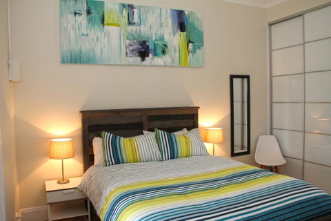 Smugglers Inn Studio Apartments - Surfers Paradise Gold Coast 12