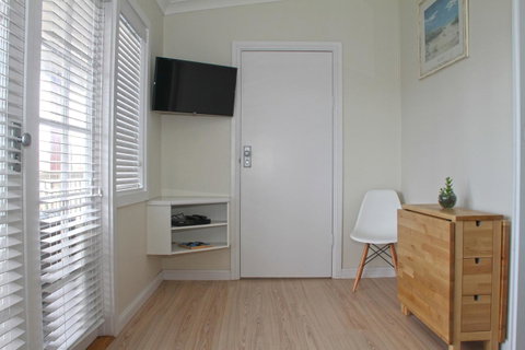 Smugglers Inn Studio Apartments - Surfers Paradise Gold Coast 17
