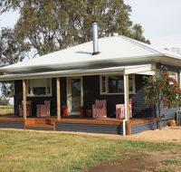 Rabbiters Hut - Surfers Paradise Gold Coast