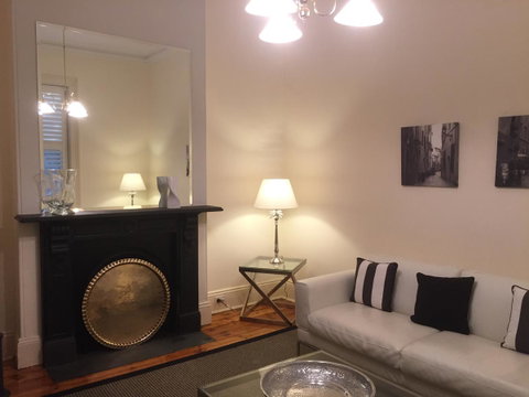 8 Osborne - Surfers Paradise Gold Coast 5