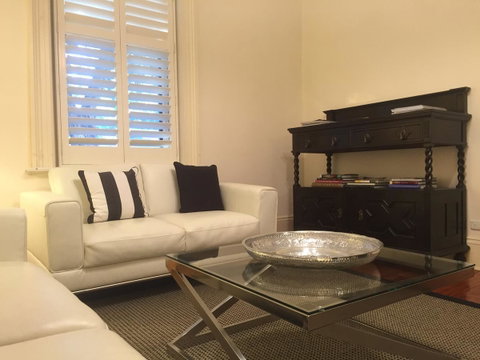 8 Osborne - Surfers Paradise Gold Coast 8