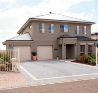 Rezare House Bed  Breakfast - Surfers Paradise Gold Coast