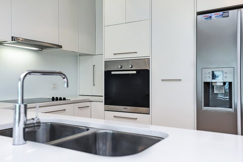 Breeze Beachfront Apartment - Surfers Paradise Gold Coast 8