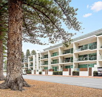 Breeze Beachfront Apartments - Surfers Paradise Gold Coast