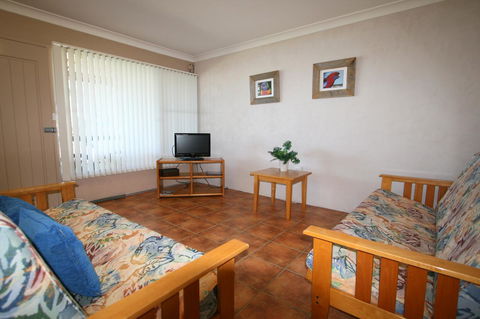 Lake Edge Apartments - Surfers Paradise Gold Coast 15