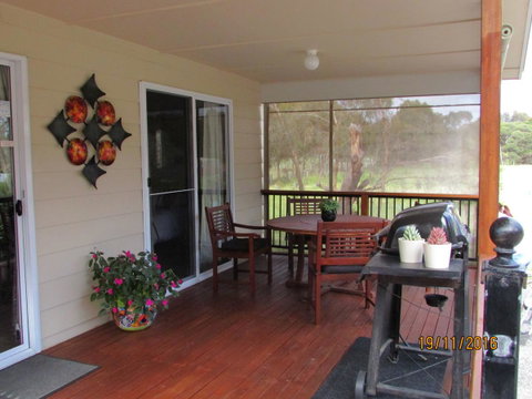 Lazy Days Cottage - Victor Harbor - Surfers Paradise Gold Coast 27
