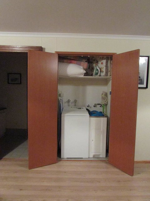 Lazy Days Cottage - Victor Harbor - Surfers Paradise Gold Coast 18