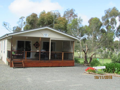 Lazy Days Cottage - Victor Harbor - Surfers Paradise Gold Coast 12