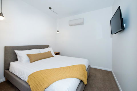 Loxton Courthouse Apartments - Surfers Paradise Gold Coast 13