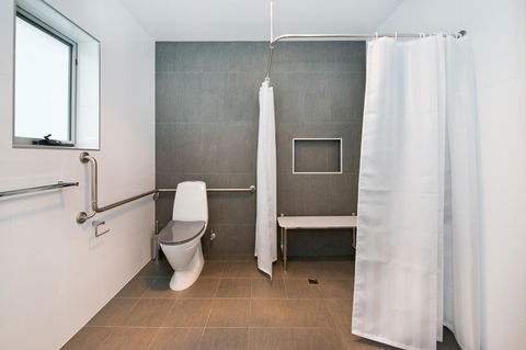 Loxton Courthouse Apartments - Surfers Paradise Gold Coast 21