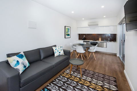 Loxton Courthouse Apartments - Surfers Paradise Gold Coast 3