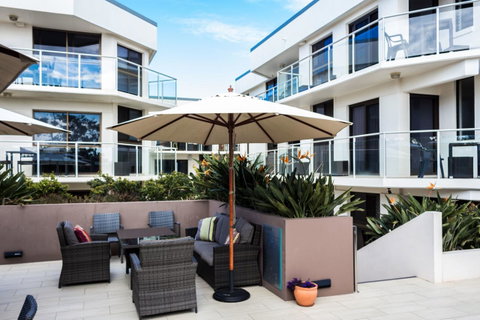 Bayview Beachfront Apartments, In Town Right On The Beach - Surfers Paradise Gold Coast 26