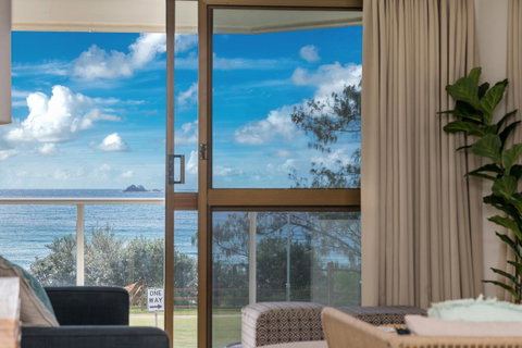 Bayview Beachfront Apartments, In Town Right On The Beach - Surfers Paradise Gold Coast 29