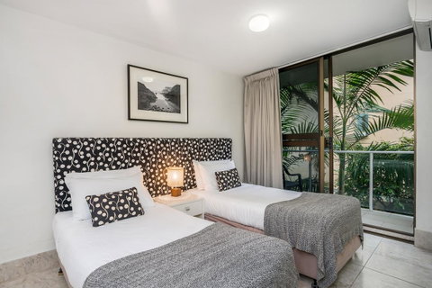 Bayview Beachfront Apartments, In Town Right On The Beach - Surfers Paradise Gold Coast 39