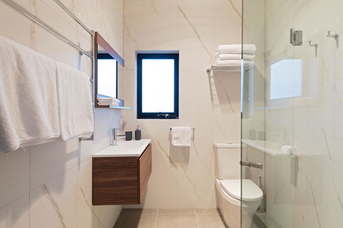 Esto House - Surfers Paradise Gold Coast 18