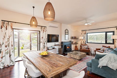 Esto House - Surfers Paradise Gold Coast 5