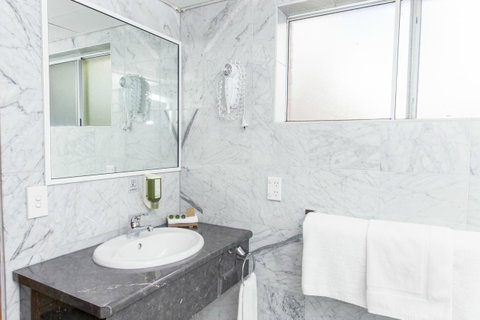 Bathurst Motor Inn - Surfers Paradise Gold Coast 20